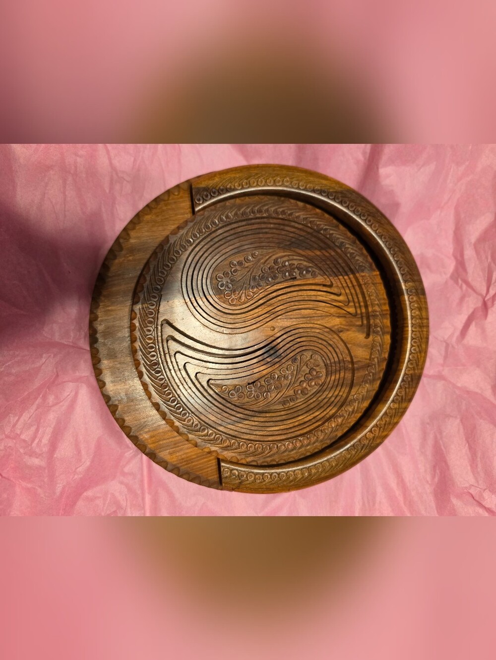 Hand-Carved Wooden Round Trinket Box - Yin Yang